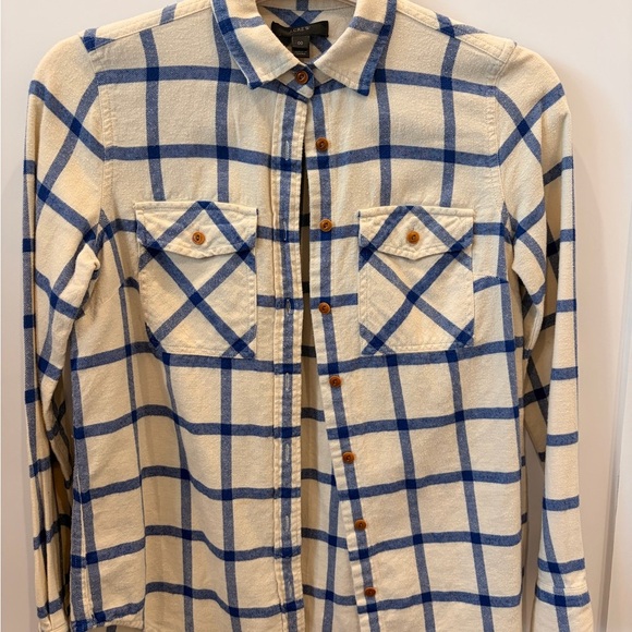 J. Crew 100% Cotton Cream and Blue flannel button up - Picture 2 of 5